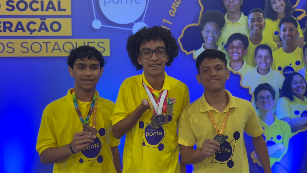 Os paulistas Gabriel Lemos Alves, 2 medalhas, Christian Hugo Teixeira da Silva, 2 medalhas e Gabriel Shoshima 3 medalhas